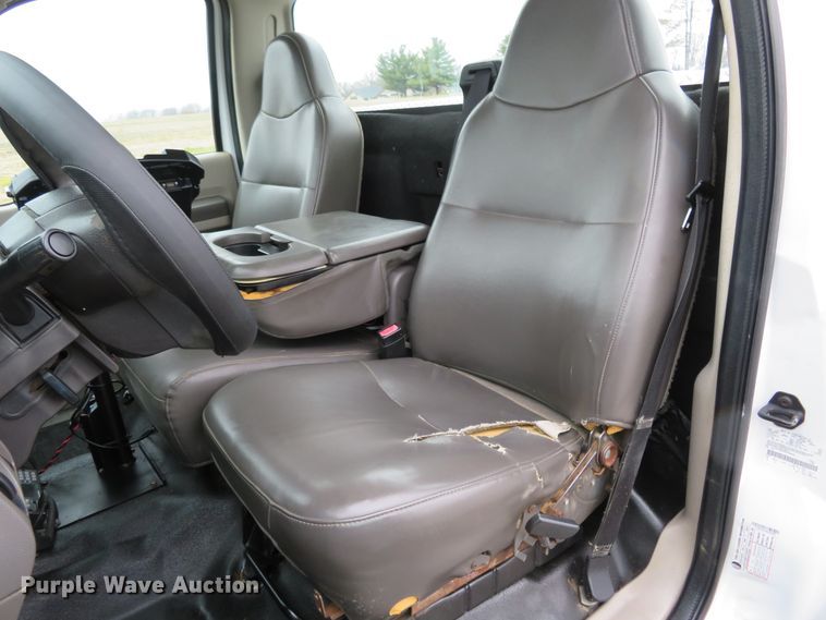 image for item DI3980 2010 Ford F250 Super Duty XL  pickup truck