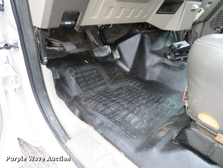 image for item DI3980 2010 Ford F250 Super Duty XL  pickup truck