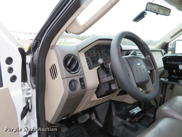 image for item DI3980 2010 Ford F250 Super Duty XL  pickup truck