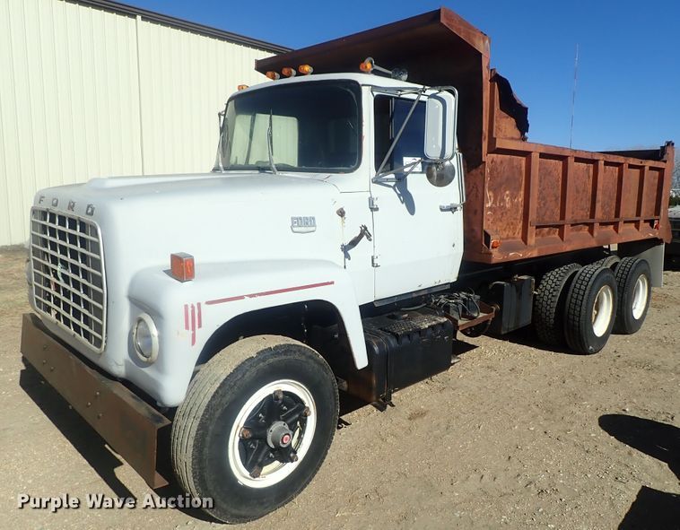 image for item DI7319 1970 Ford 9000  dump truck