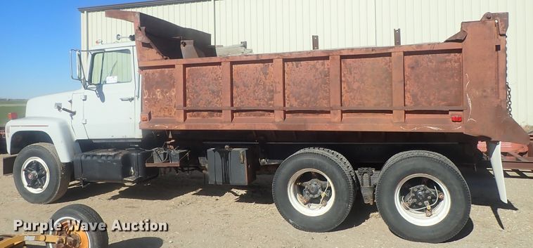 image for item DI7319 1970 Ford 9000  dump truck