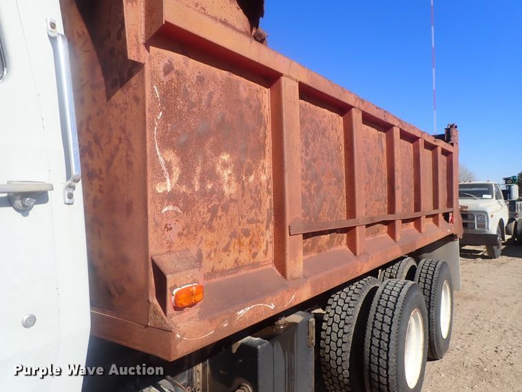 image for item DI7319 1970 Ford 9000  dump truck