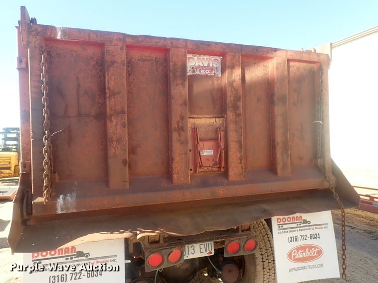 image for item DI7319 1970 Ford 9000  dump truck