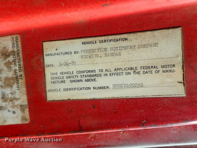 image for item DI7319 1970 Ford 9000  dump truck