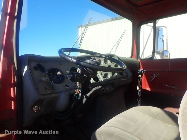image for item DI7319 1970 Ford 9000  dump truck