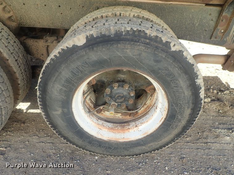 image for item DI7319 1970 Ford 9000  dump truck
