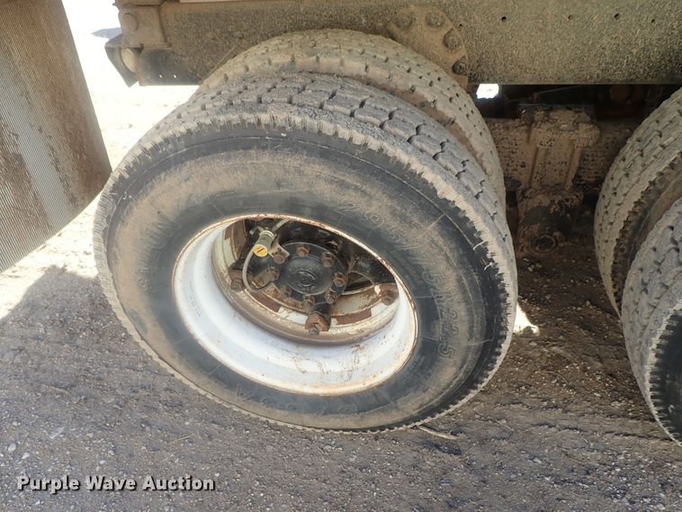 image for item DI7319 1970 Ford 9000  dump truck