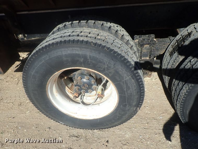 image for item DI7319 1970 Ford 9000  dump truck