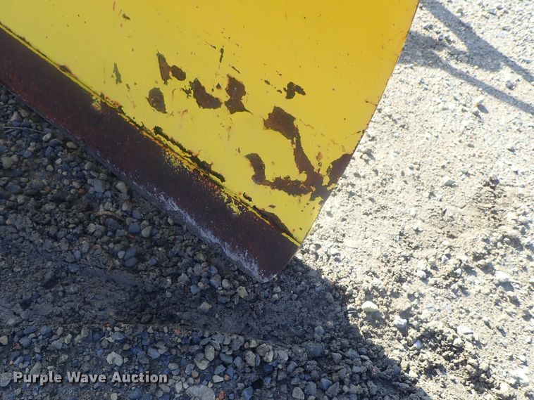 image for item DI7377 84"W snow plow