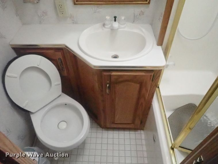 image for item DI7390 1992 Holiday Rambler Imperial M37CBXS  RV