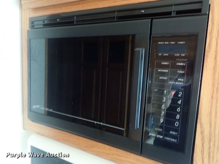 image for item DI7390 1992 Holiday Rambler Imperial M37CBXS  RV