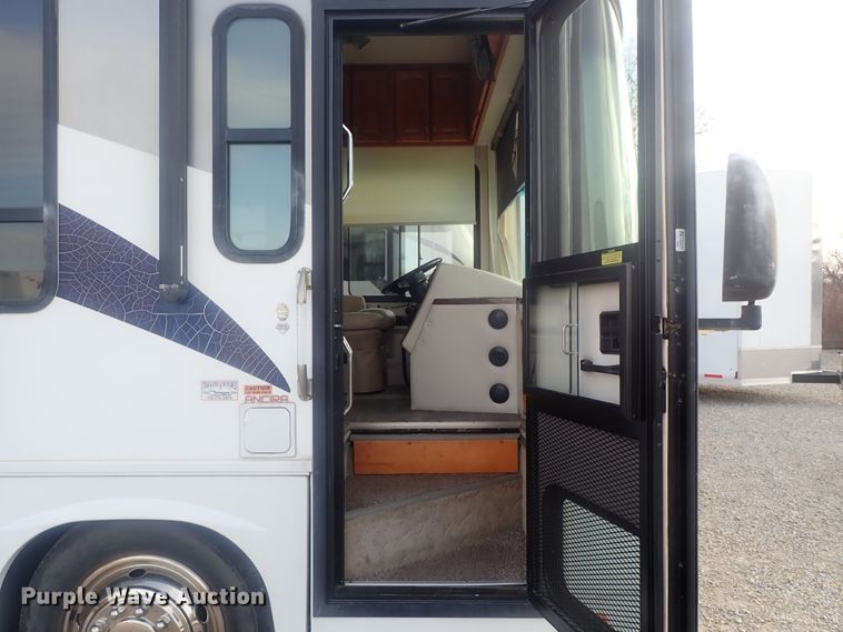 image for item DI7392 2006 Gulfstream Tourmaster MPVT40  RV