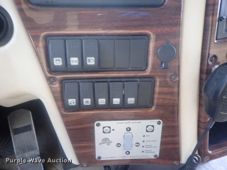 image for item DI7392 2006 Gulfstream Tourmaster MPVT40  RV