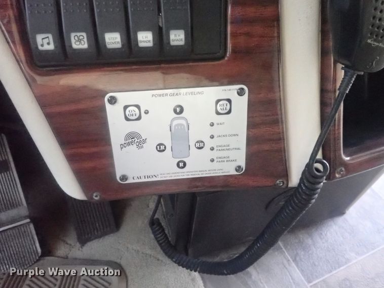 image for item DI7392 2006 Gulfstream Tourmaster MPVT40  RV