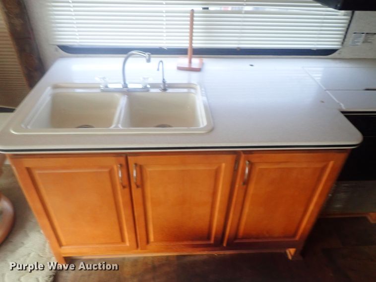 image for item DI7392 2006 Gulfstream Tourmaster MPVT40  RV