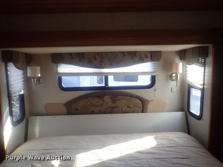 image for item DI7392 2006 Gulfstream Tourmaster MPVT40  RV