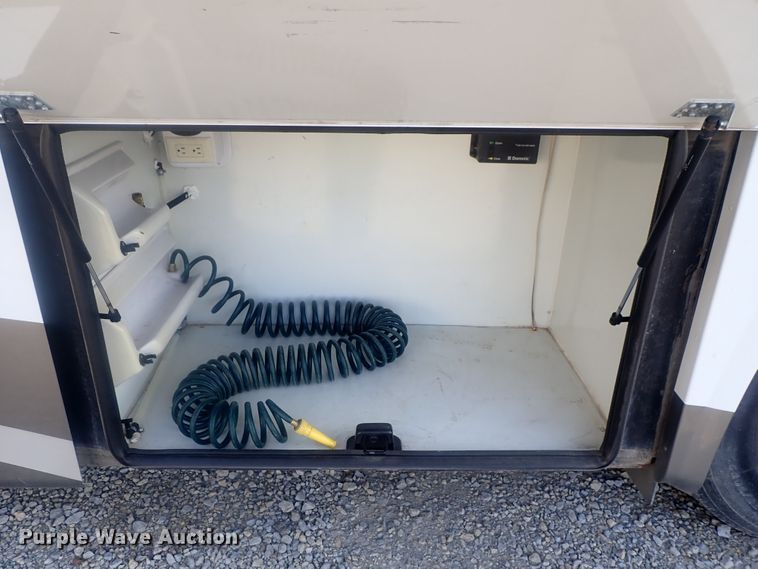 image for item DI7392 2006 Gulfstream Tourmaster MPVT40  RV