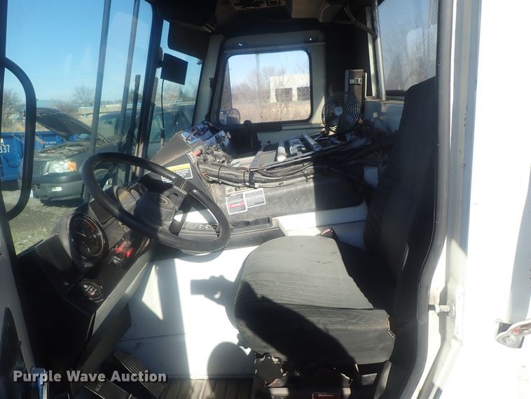 image for item DI7412 2008 Mack LEU613  refuse truck