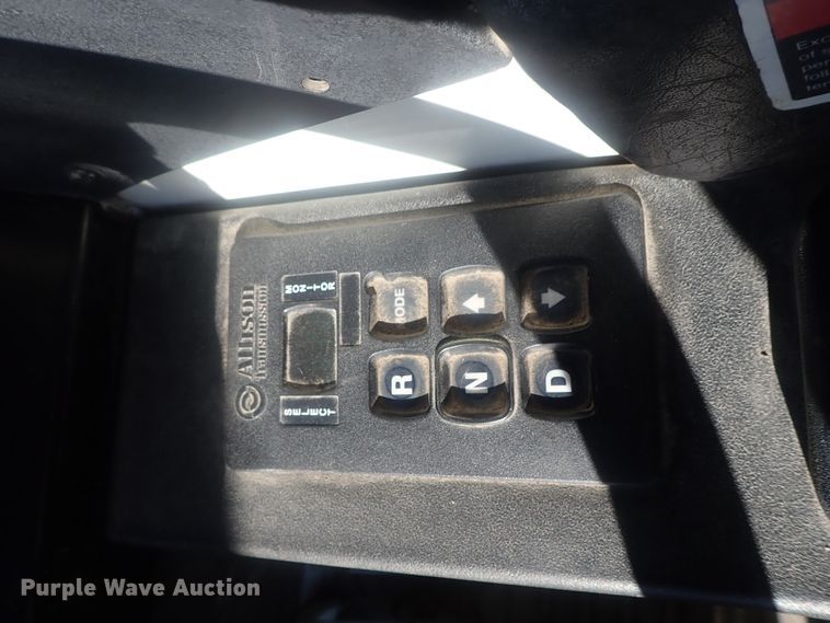 image for item DI7412 2008 Mack LEU613  refuse truck