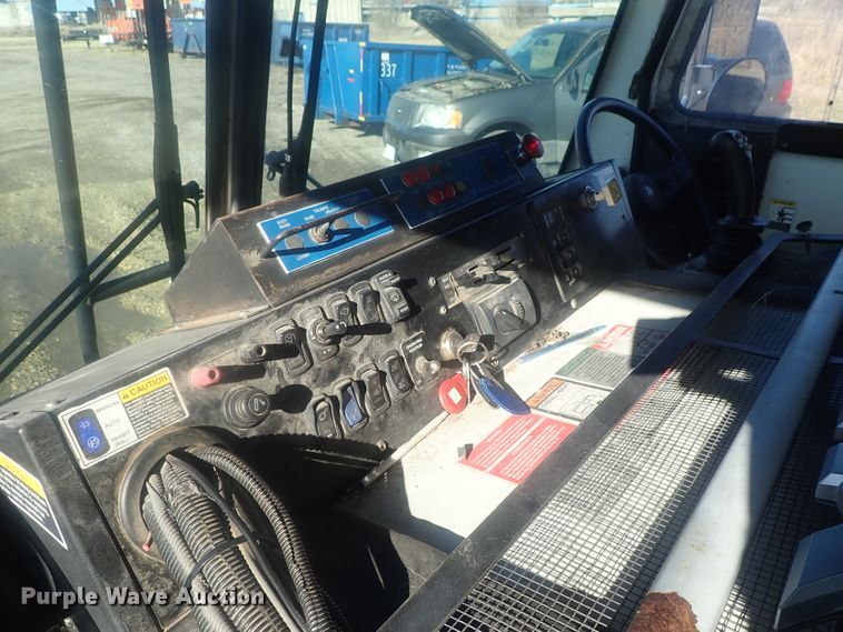 image for item DI7412 2008 Mack LEU613  refuse truck