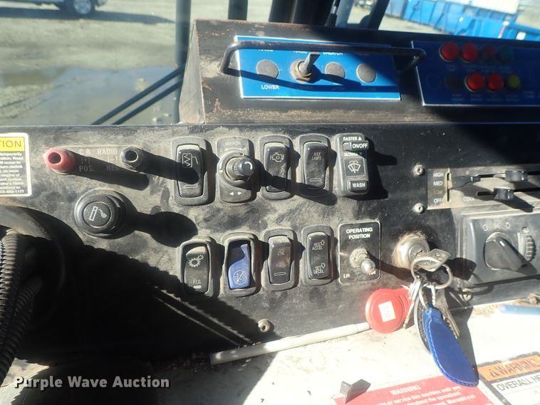 image for item DI7412 2008 Mack LEU613  refuse truck