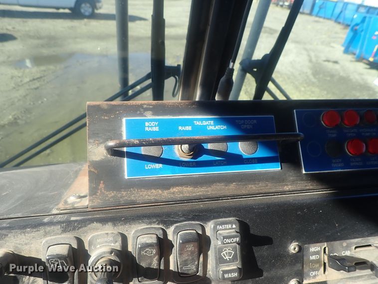 image for item DI7412 2008 Mack LEU613  refuse truck