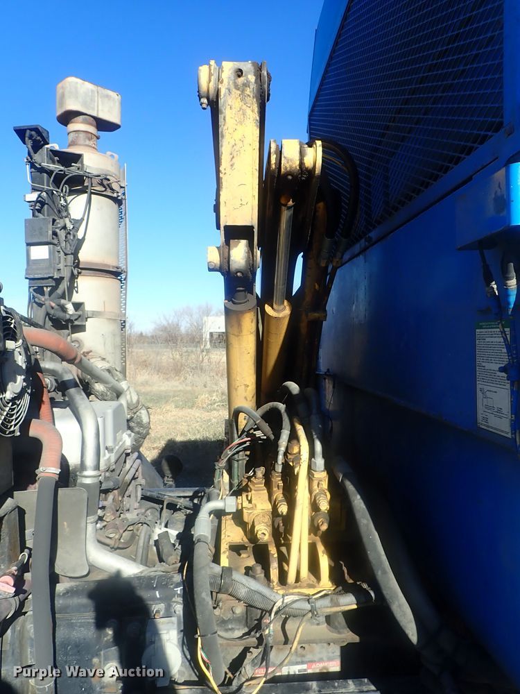 image for item DI7412 2008 Mack LEU613  refuse truck