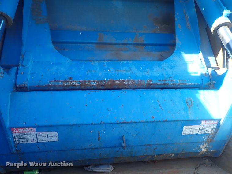 image for item DI7412 2008 Mack LEU613  refuse truck