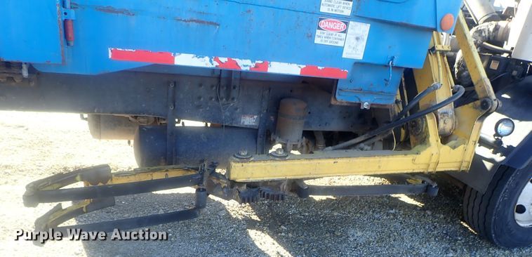 image for item DI7412 2008 Mack LEU613  refuse truck