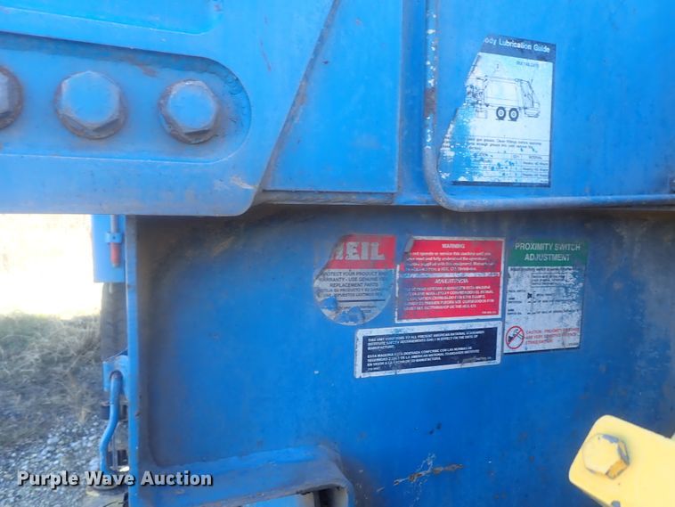 image for item DI7412 2008 Mack LEU613  refuse truck