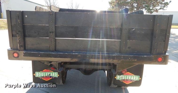 image for item DI8094 1947 Dodge WF-32  flatbed truck