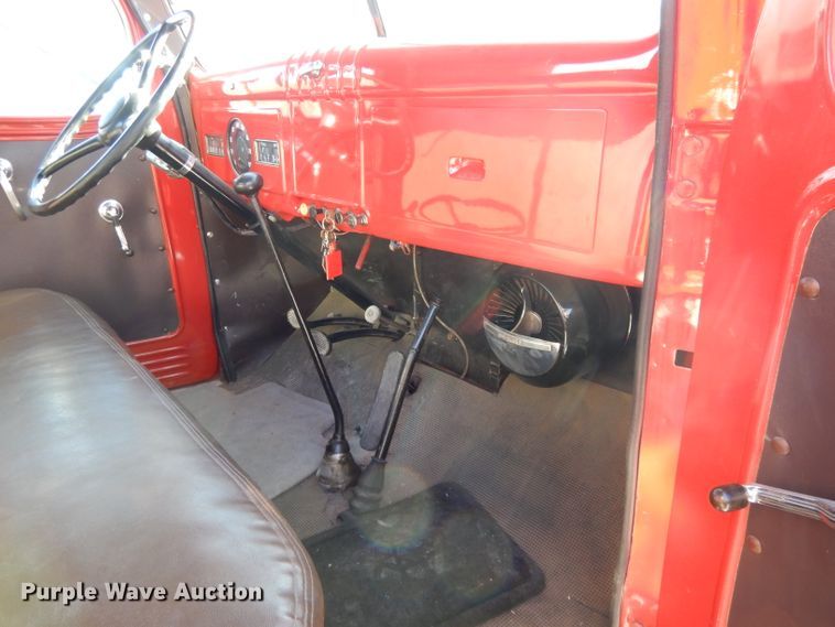 image for item DI8094 1947 Dodge WF-32  flatbed truck