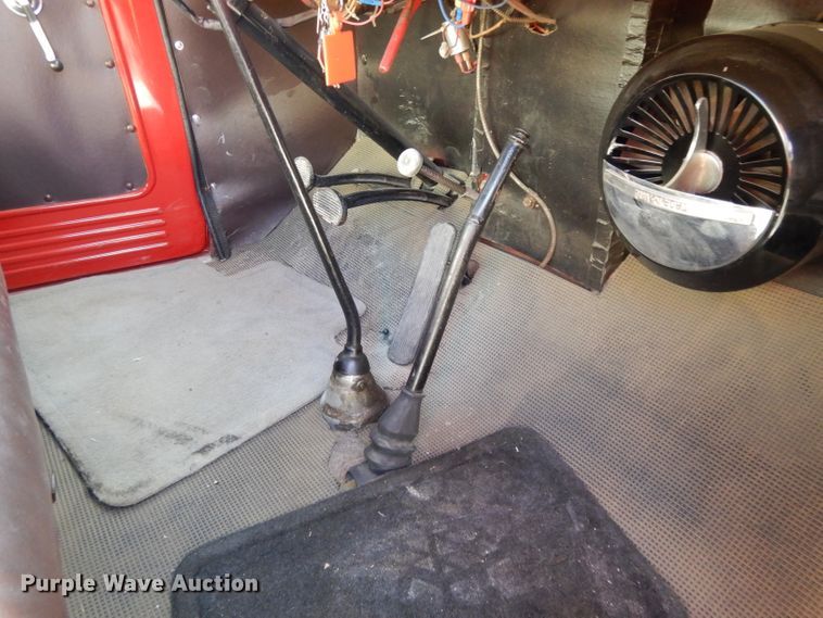 image for item DI8094 1947 Dodge WF-32  flatbed truck