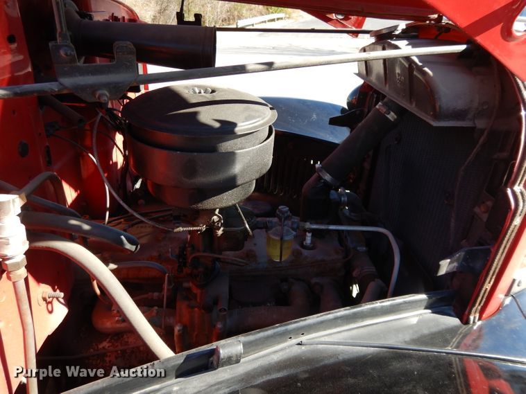 image for item DI8094 1947 Dodge WF-32  flatbed truck