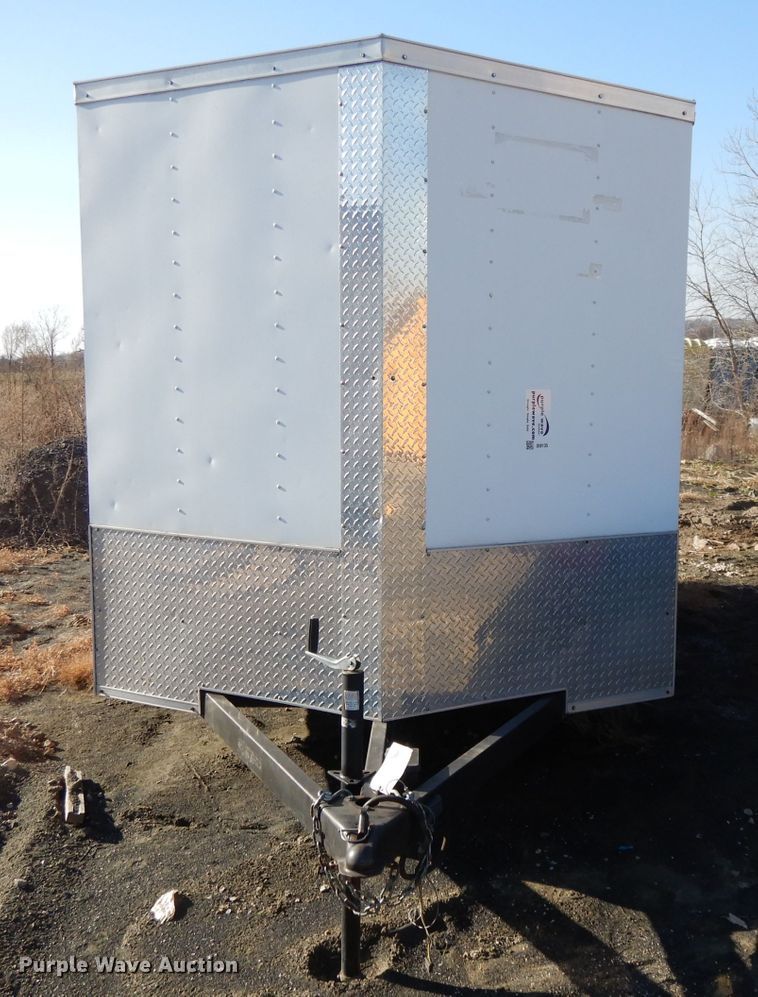 image for item DI8135 2010 Arising Industries 712VSRW enclosed cargo trailer