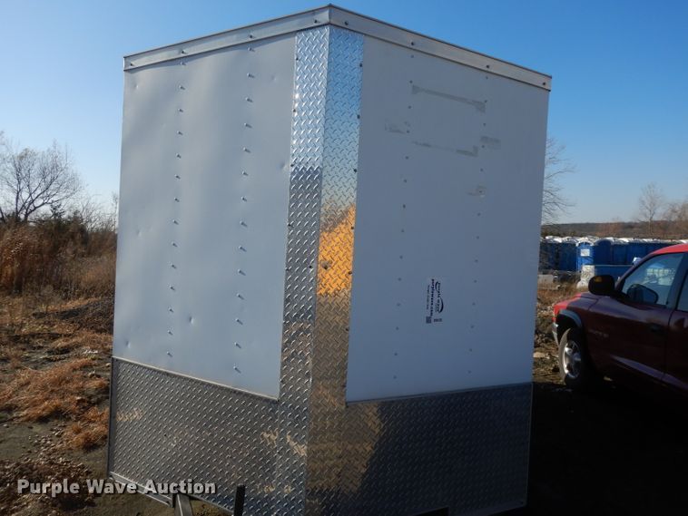 image for item DI8135 2010 Arising Industries 712VSRW enclosed cargo trailer