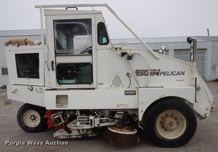 image for item DI8170 1998 Elgin Pelican P  street sweeper