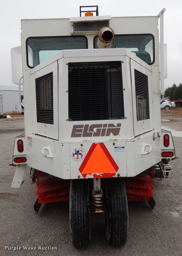 image for item DI8170 1998 Elgin Pelican P  street sweeper