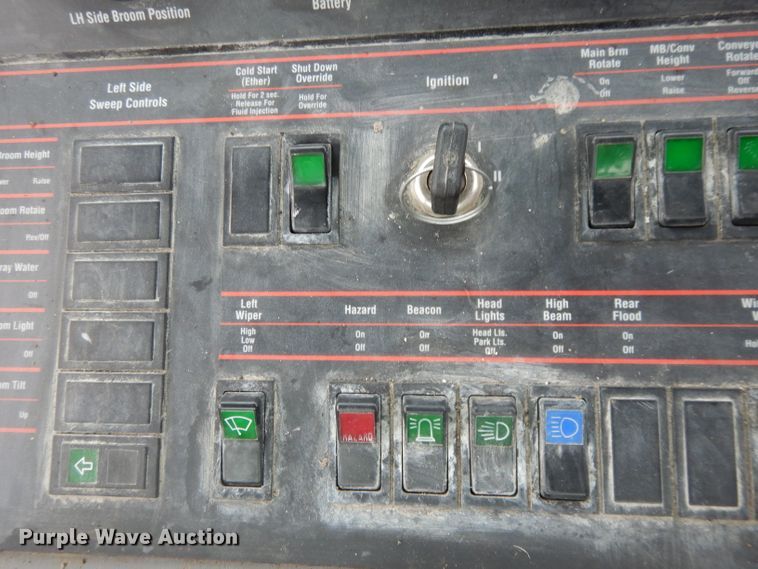 image for item DI8170 1998 Elgin Pelican P  street sweeper