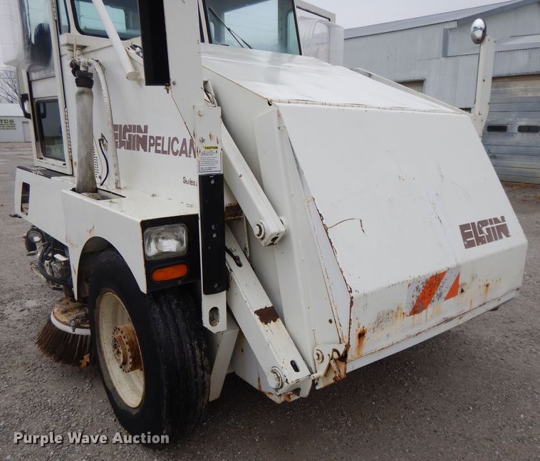 image for item DI8170 1998 Elgin Pelican P  street sweeper