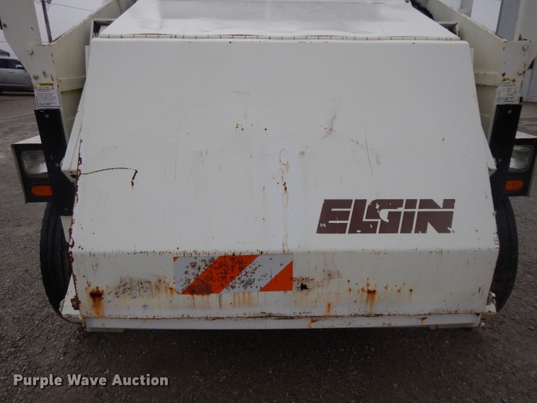 image for item DI8170 1998 Elgin Pelican P  street sweeper