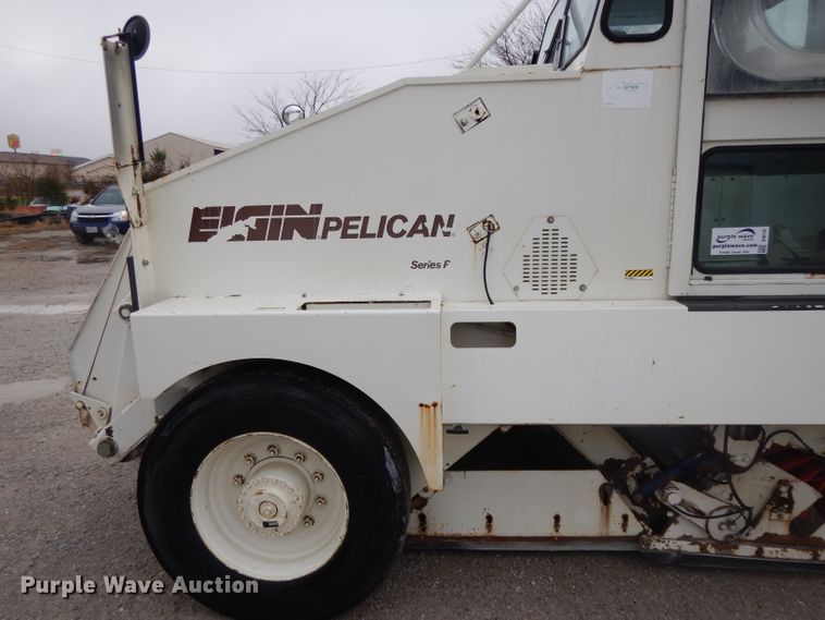 image for item DI8170 1998 Elgin Pelican P  street sweeper