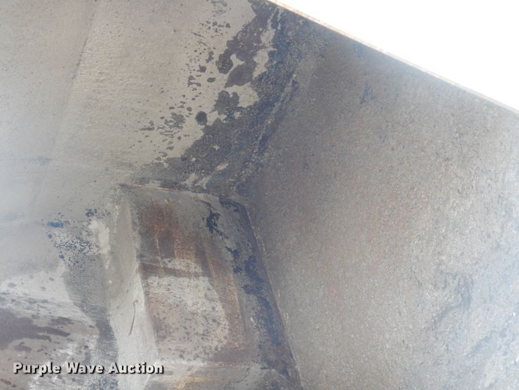 image for item DI8170 1998 Elgin Pelican P  street sweeper