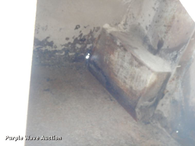 image for item DI8170 1998 Elgin Pelican P  street sweeper