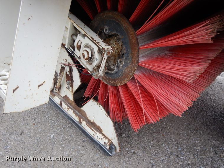 image for item DI8170 1998 Elgin Pelican P  street sweeper