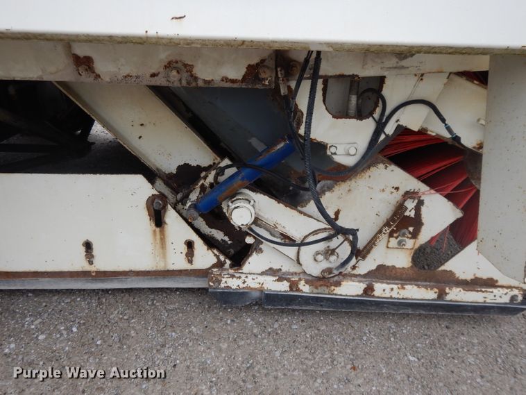 image for item DI8170 1998 Elgin Pelican P  street sweeper