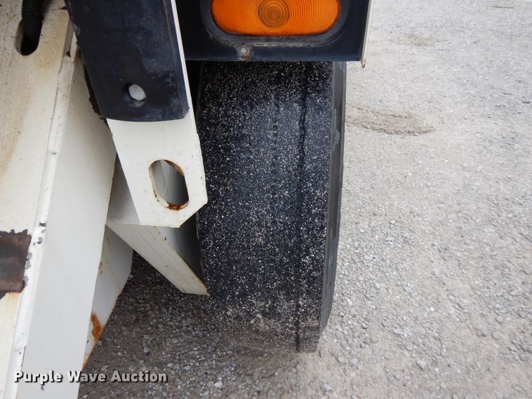 image for item DI8170 1998 Elgin Pelican P  street sweeper