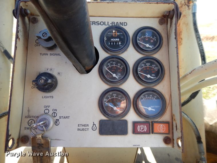 image for item DI8175 Ingersoll Rand RT706G  forklift