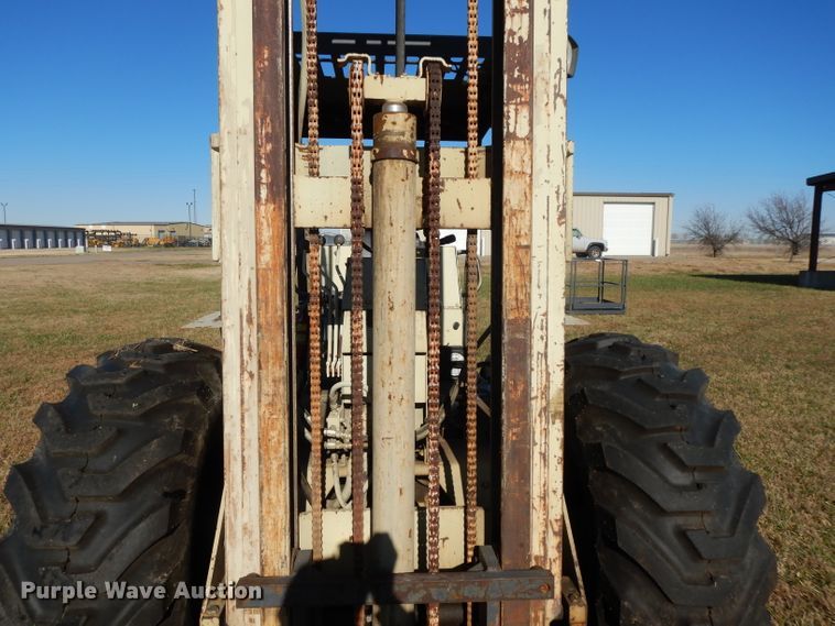 image for item DI8175 Ingersoll Rand RT706G  forklift