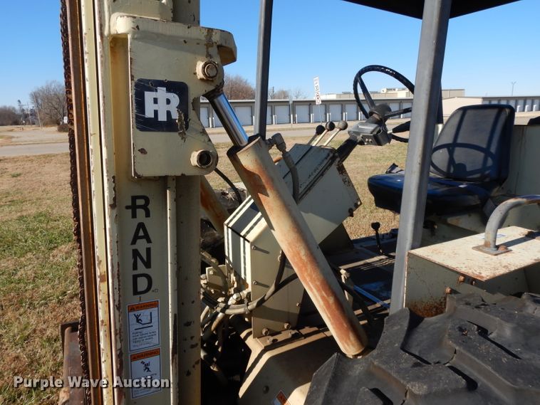 image for item DI8175 Ingersoll Rand RT706G  forklift